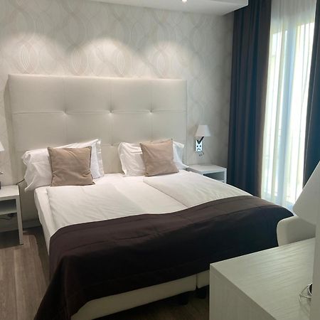 International Beach Hotel Caorle Exteriör bild