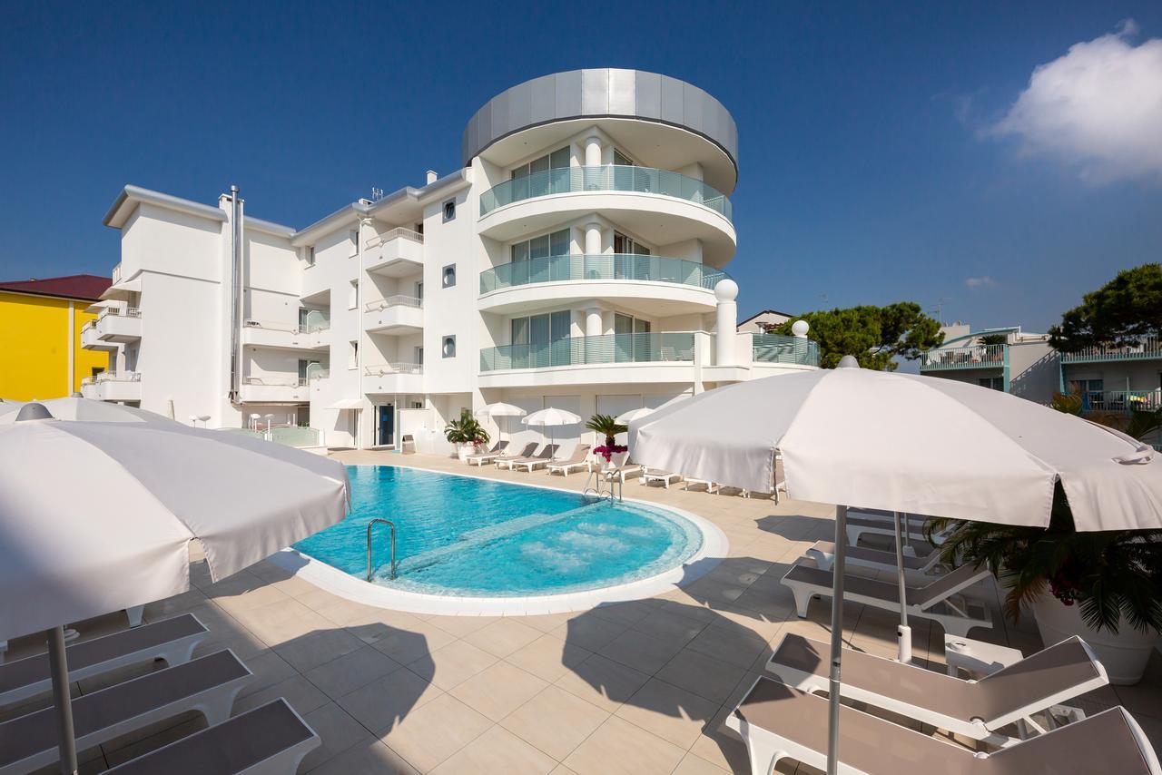 International Beach Hotel Caorle Exteriör bild